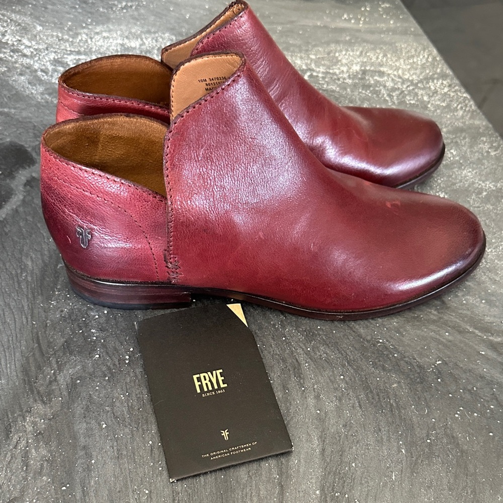 Frye Women's Burgundy Leather Ankle Booties